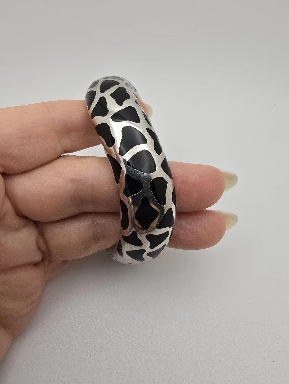 Rare $699 Signed Voreno 925 Safari Black Enamel Statement Bangle Bracelet E